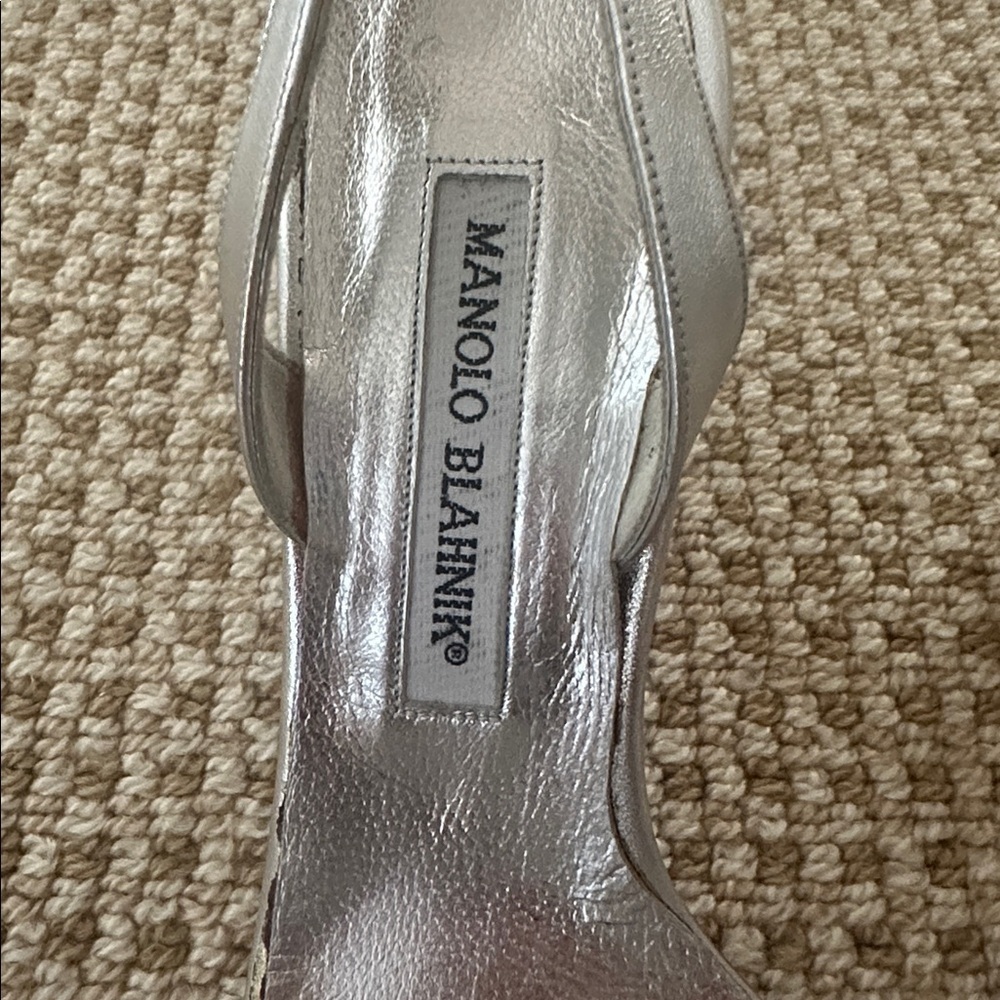 NWT Vintage 3 1/2” Manolo Blahnik Metallic Silver Sandals with Rhinestones - Picture 2 of 10